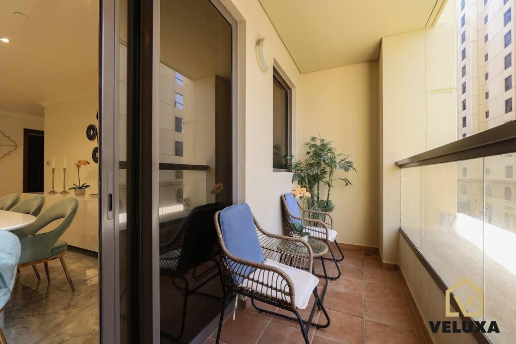 Veluxa - Spectacular 4 Bedroom Apartment